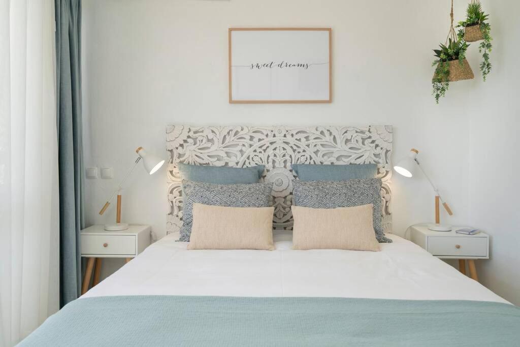 Front Beach Apartment Портиман Екстериор снимка